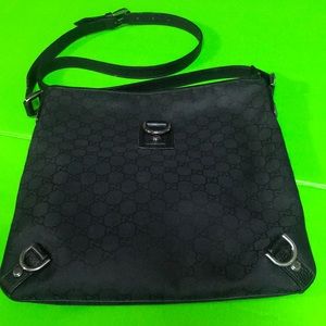 Gucci signature crossbody bag